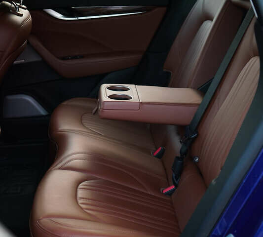 Мазерати Леванте, объемом двигателя 3 л и пробегом 43 тыс. км за 43000 $, фото 18 на Automoto.ua