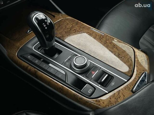 Мазерати Леванте, объемом двигателя 3 л и пробегом 98 тыс. км за 32900 $, фото 27 на Automoto.ua