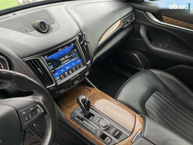 Мазерати Леванте, объемом двигателя 3 л и пробегом 98 тыс. км за 32900 $, фото 23 на Automoto.ua