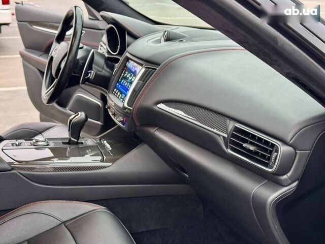 Мазерати Леванте, объемом двигателя 3 л и пробегом 110 тыс. км за 39990 $, фото 27 на Automoto.ua