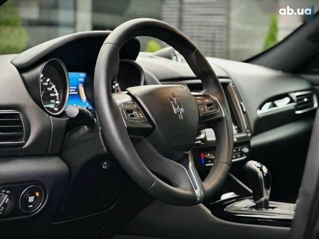 Мазерати Леванте, объемом двигателя 3 л и пробегом 103 тыс. км за 36500 $, фото 27 на Automoto.ua