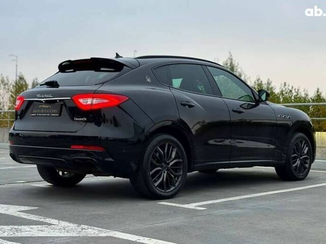 Мазерати Леванте, объемом двигателя 3 л и пробегом 110 тыс. км за 39990 $, фото 18 на Automoto.ua