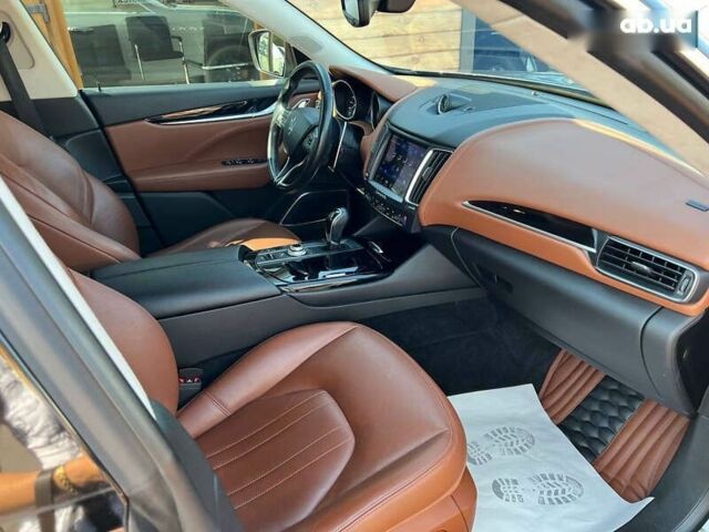 Мазерати Леванте, объемом двигателя 3 л и пробегом 96 тыс. км за 41500 $, фото 9 на Automoto.ua