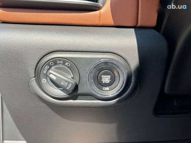 Мазерати Леванте, объемом двигателя 3 л и пробегом 96 тыс. км за 41500 $, фото 18 на Automoto.ua