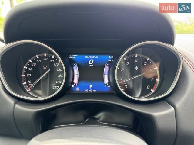 Сірий Мазераті Леванте, об'ємом двигуна 2.98 л та пробігом 65 тис. км за 31500 $, фото 10 на Automoto.ua