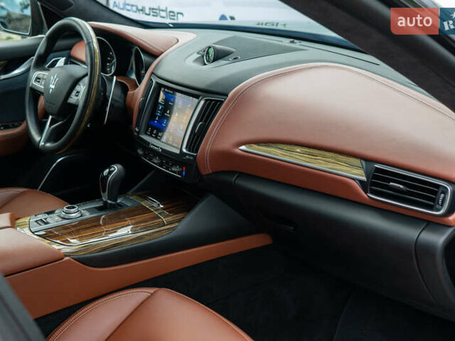 Сірий Мазераті Леванте, об'ємом двигуна 2.98 л та пробігом 70 тис. км за 41999 $, фото 51 на Automoto.ua