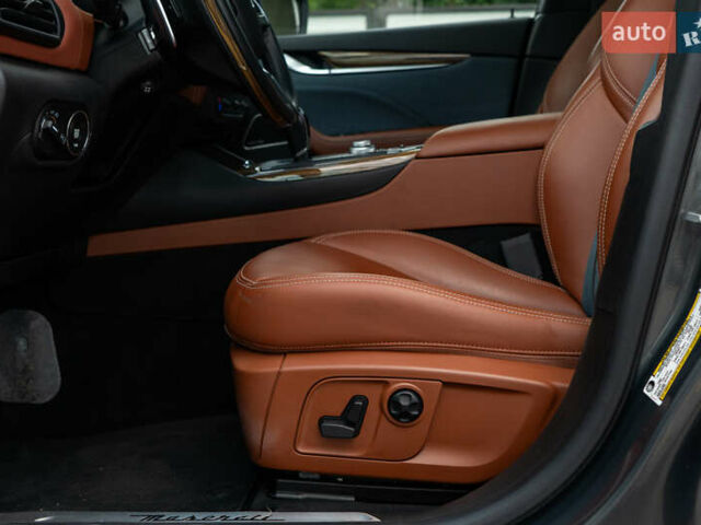 Сірий Мазераті Леванте, об'ємом двигуна 2.98 л та пробігом 70 тис. км за 41999 $, фото 33 на Automoto.ua