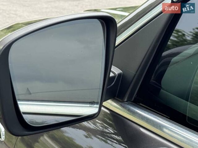 Сірий Мазераті Леванте, об'ємом двигуна 2.98 л та пробігом 65 тис. км за 31500 $, фото 9 на Automoto.ua