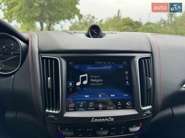 Сірий Мазераті Леванте, об'ємом двигуна 2.98 л та пробігом 65 тис. км за 31500 $, фото 12 на Automoto.ua