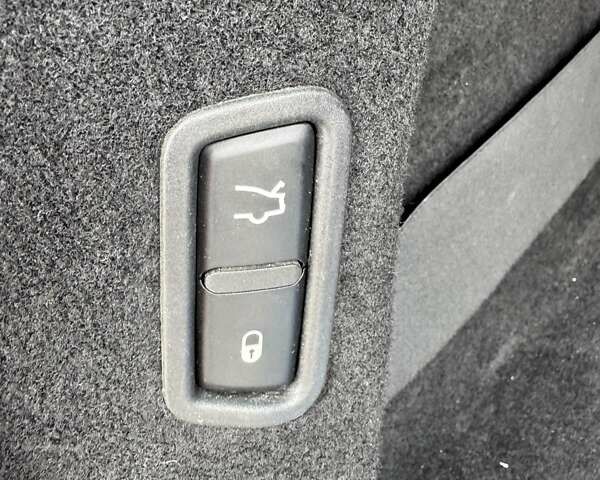 Сірий Мазераті Леванте, об'ємом двигуна 2.98 л та пробігом 65 тис. км за 31500 $, фото 24 на Automoto.ua