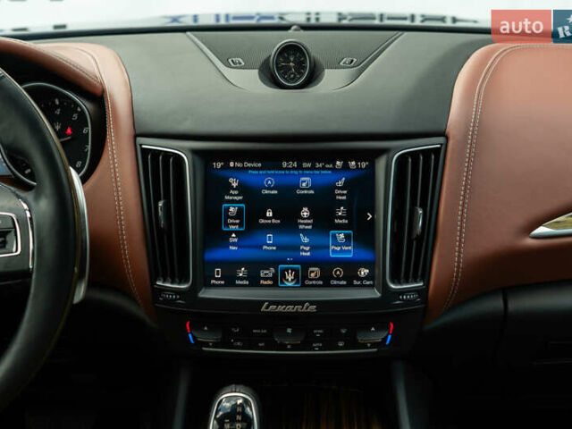 Сірий Мазераті Леванте, об'ємом двигуна 2.98 л та пробігом 70 тис. км за 41999 $, фото 58 на Automoto.ua