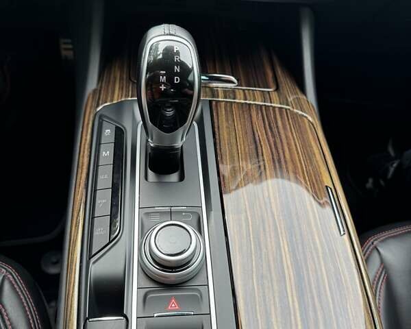 Сірий Мазераті Леванте, об'ємом двигуна 2.98 л та пробігом 65 тис. км за 31500 $, фото 23 на Automoto.ua