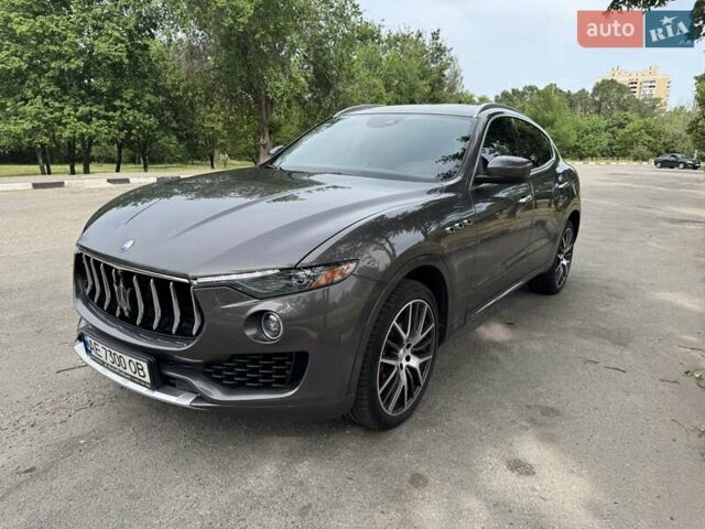 Сірий Мазераті Леванте, об'ємом двигуна 2.98 л та пробігом 65 тис. км за 31500 $, фото 1 на Automoto.ua