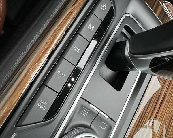 Серый Мазерати Леванте, объемом двигателя 2.98 л и пробегом 99 тыс. км за 33000 $, фото 83 на Automoto.ua