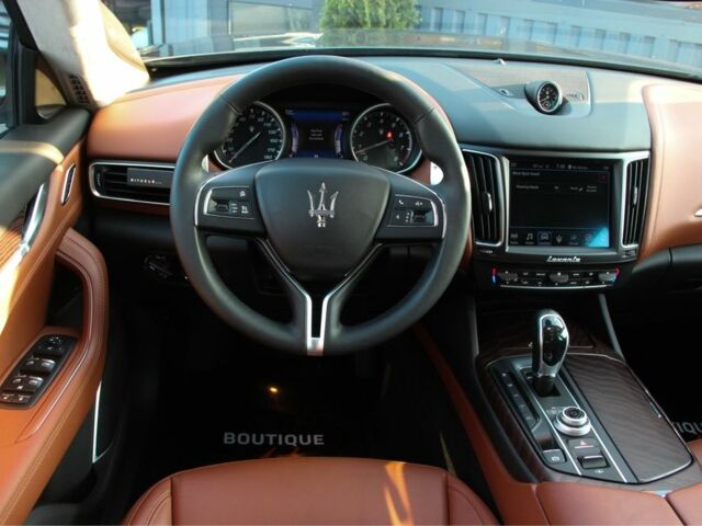 Сірий Мазераті Леванте, об'ємом двигуна 3 л та пробігом 67 тис. км за 33500 $, фото 20 на Automoto.ua