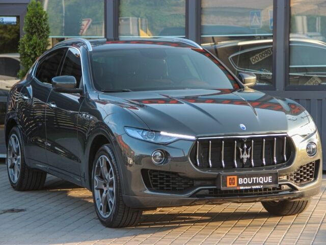 Сірий Мазераті Леванте, об'ємом двигуна 3 л та пробігом 67 тис. км за 33500 $, фото 4 на Automoto.ua