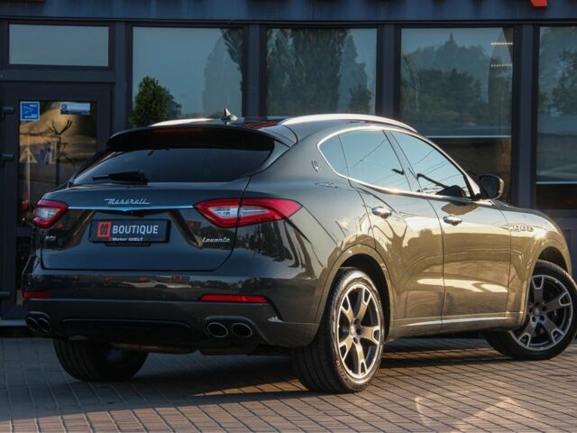 Сірий Мазераті Леванте, об'ємом двигуна 3 л та пробігом 67 тис. км за 33500 $, фото 5 на Automoto.ua