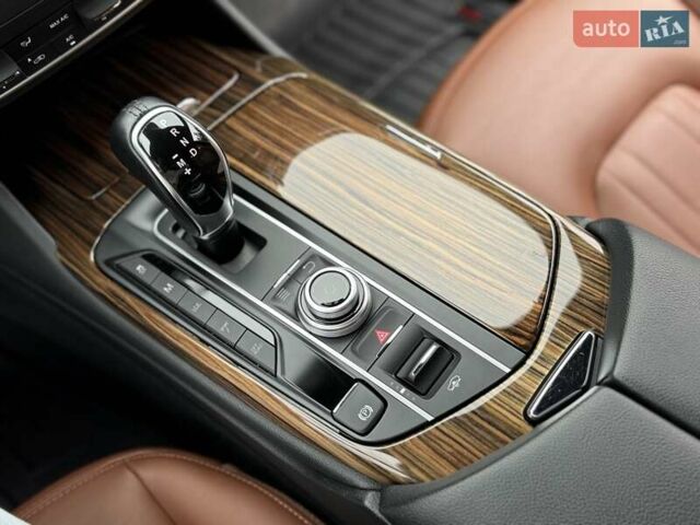 Серый Мазерати Леванте, объемом двигателя 2.98 л и пробегом 99 тыс. км за 33000 $, фото 41 на Automoto.ua