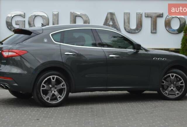 Мазераті Леванте 2017 у Одесі на Automoto.ua Сірий Мазераті Леванте, об'ємом двигуна 3 л та пробігом 70 тис. км за 26900 $, фото 13 на Automoto.ua