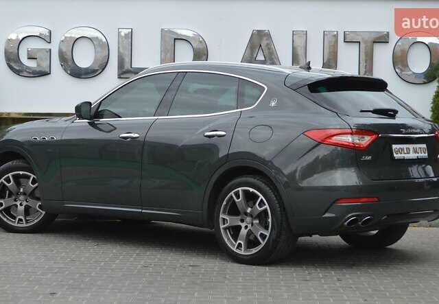 Мазераті Леванте 2017 у Одесі на Automoto.ua Сірий Мазераті Леванте, об'ємом двигуна 3 л та пробігом 70 тис. км за 26900 $, фото 9 на Automoto.ua