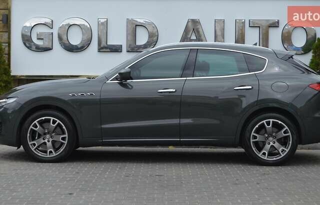 Мазераті Леванте 2017 у Одесі на Automoto.ua Сірий Мазераті Леванте, об'ємом двигуна 3 л та пробігом 70 тис. км за 26900 $, фото 5 на Automoto.ua