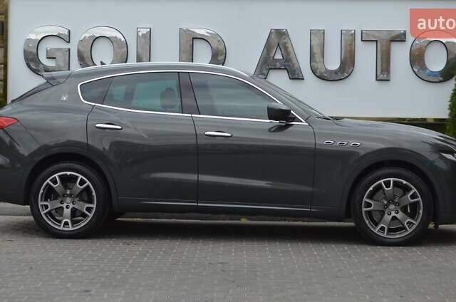 Мазераті Леванте 2017 у Одесі на Automoto.ua Сірий Мазераті Леванте, об'ємом двигуна 3 л та пробігом 70 тис. км за 26900 $, фото 14 на Automoto.ua