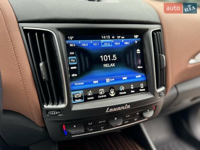 Серый Мазерати Леванте, объемом двигателя 2.98 л и пробегом 99 тыс. км за 33000 $, фото 87 на Automoto.ua