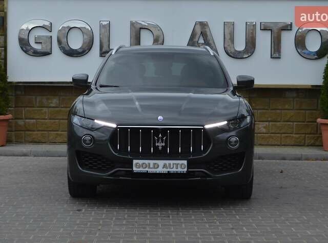 Мазераті Леванте 2017 у Одесі на Automoto.ua Сірий Мазераті Леванте, об'ємом двигуна 3 л та пробігом 70 тис. км за 26900 $, фото 2 на Automoto.ua
