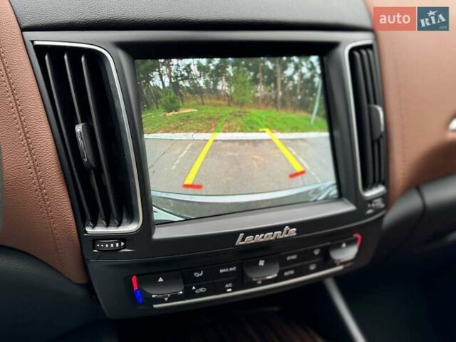 Серый Мазерати Леванте, объемом двигателя 2.98 л и пробегом 99 тыс. км за 33000 $, фото 81 на Automoto.ua