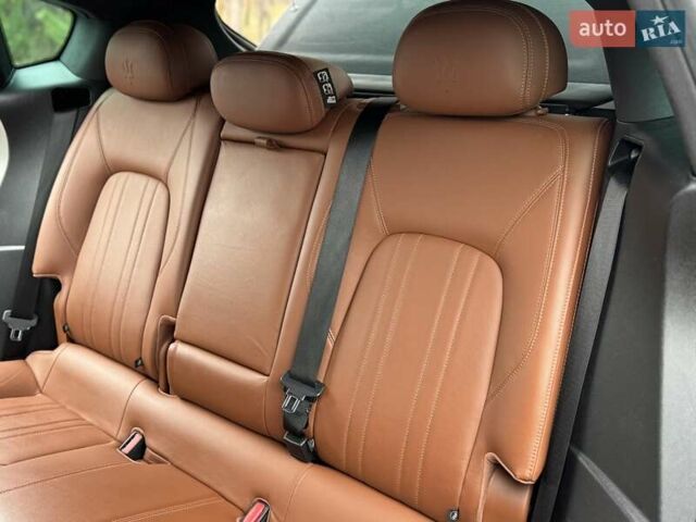 Серый Мазерати Леванте, объемом двигателя 2.98 л и пробегом 99 тыс. км за 33000 $, фото 66 на Automoto.ua