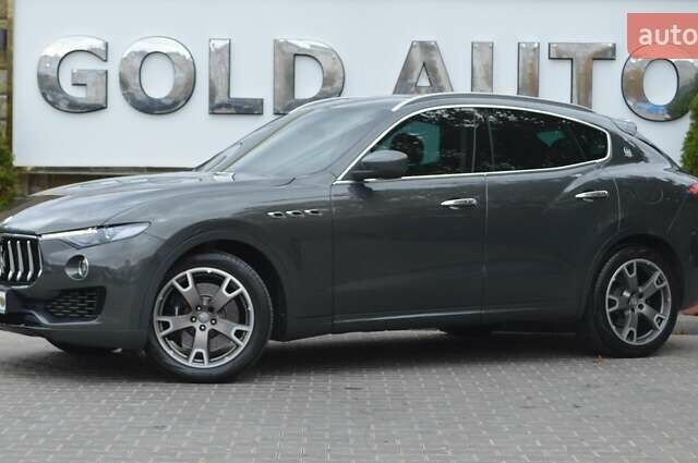 Мазераті Леванте 2017 у Одесі на Automoto.ua Сірий Мазераті Леванте, об'ємом двигуна 3 л та пробігом 70 тис. км за 26900 $, фото 4 на Automoto.ua