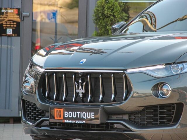 Сірий Мазераті Леванте, об'ємом двигуна 3 л та пробігом 67 тис. км за 33500 $, фото 1 на Automoto.ua