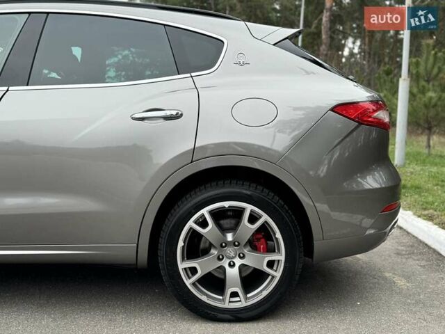 Серый Мазерати Леванте, объемом двигателя 2.98 л и пробегом 99 тыс. км за 33000 $, фото 11 на Automoto.ua