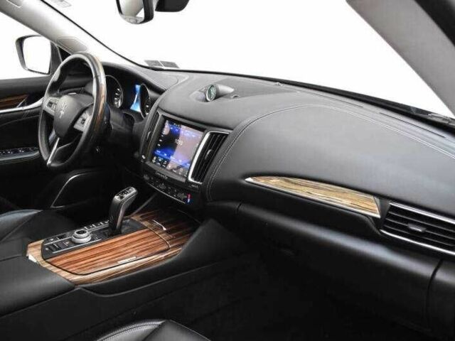 Мазерати Леванте 2019 в Львове на Automoto.ua Серый Мазерати Леванте, объемом двигателя 3 л и пробегом 75 тыс. км за 9300 $, фото 13 на Automoto.ua