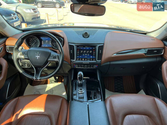 Серый Мазерати Леванте, объемом двигателя 2.99 л и пробегом 96 тыс. км за 43000 $, фото 12 на Automoto.ua