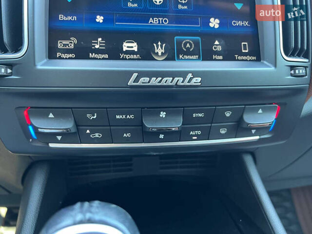 Сірий Мазераті Леванте, об'ємом двигуна 2.99 л та пробігом 96 тис. км за 41500 $, фото 21 на Automoto.ua