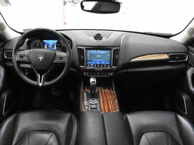 Мазерати Леванте 2019 в Львове на Automoto.ua Серый Мазерати Леванте, объемом двигателя 3 л и пробегом 75 тыс. км за 9300 $, фото 11 на Automoto.ua