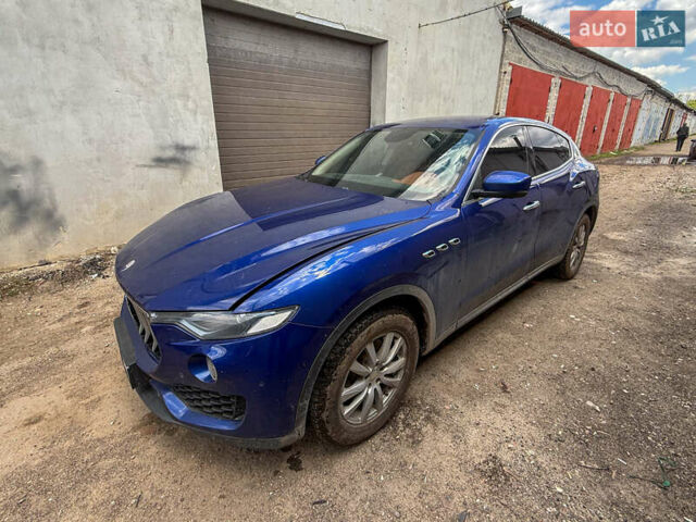 Синій Мазераті Леванте, об'ємом двигуна 2.98 л та пробігом 180 тис. км за 38999 $, фото 6 на Automoto.ua