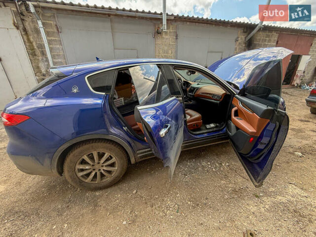 Синій Мазераті Леванте, об'ємом двигуна 2.98 л та пробігом 180 тис. км за 38999 $, фото 2 на Automoto.ua