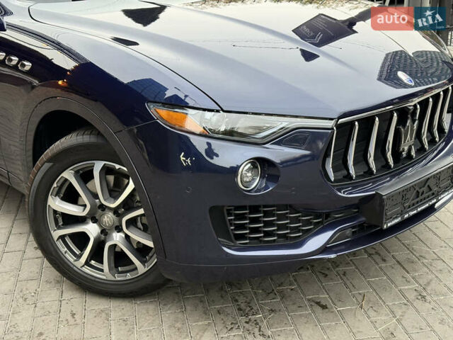 Мазерати Леванте 2018 в Киеве на Automoto.ua Синий Мазерати Леванте, объемом двигателя 2.99 л и пробегом 38 тыс. км за 30900 $, фото 3 на Automoto.ua