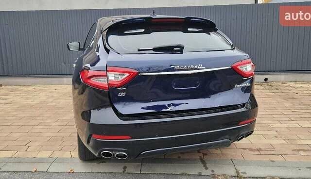 Синий Мазерати Леванте, объемом двигателя 2.99 л и пробегом 98 тыс. км за 30993 $, фото 3 на Automoto.ua