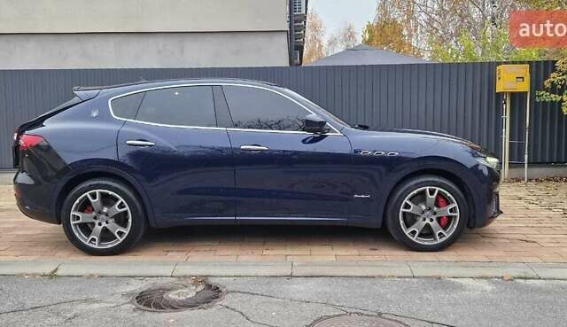Синий Мазерати Леванте, объемом двигателя 2.99 л и пробегом 98 тыс. км за 30993 $, фото 4 на Automoto.ua