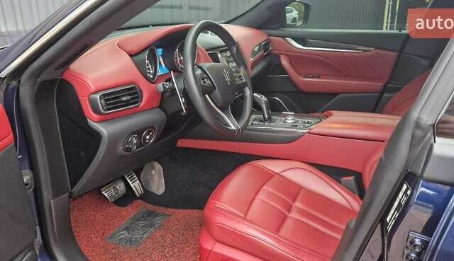 Синий Мазерати Леванте, объемом двигателя 2.99 л и пробегом 98 тыс. км за 30993 $, фото 8 на Automoto.ua