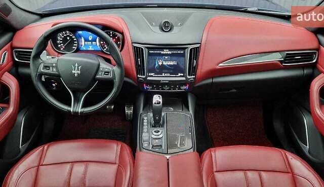 Синий Мазерати Леванте, объемом двигателя 2.99 л и пробегом 98 тыс. км за 30993 $, фото 11 на Automoto.ua