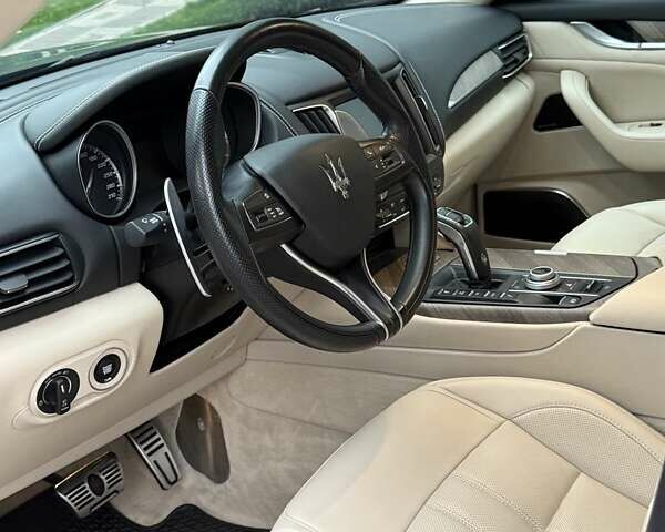 Синий Мазерати Леванте, объемом двигателя 3 л и пробегом 30 тыс. км за 59900 $, фото 13 на Automoto.ua