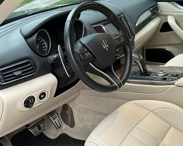 Синий Мазерати Леванте, объемом двигателя 3 л и пробегом 30 тыс. км за 59900 $, фото 15 на Automoto.ua
