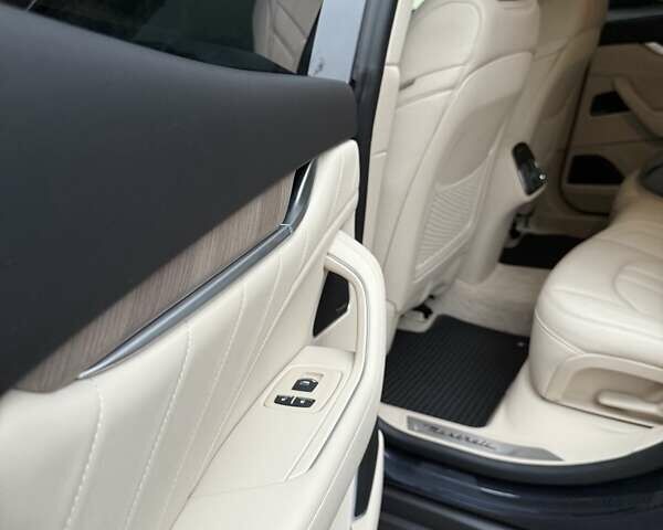 Синий Мазерати Леванте, объемом двигателя 3 л и пробегом 30 тыс. км за 59900 $, фото 19 на Automoto.ua