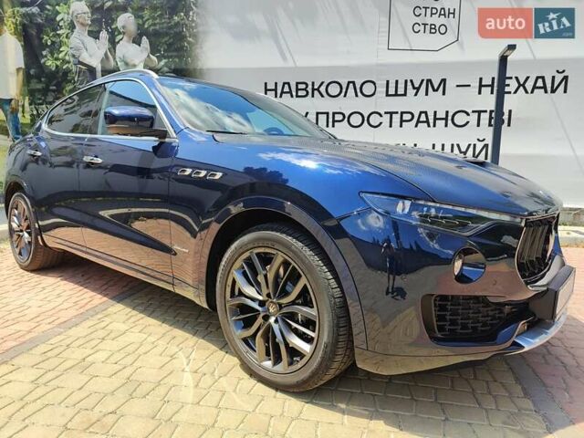 Синий Мазерати Леванте, объемом двигателя 2.98 л и пробегом 69 тыс. км за 55000 $, фото 4 на Automoto.ua
