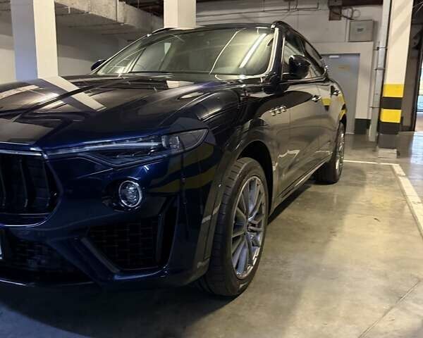 Синий Мазерати Леванте, объемом двигателя 3 л и пробегом 30 тыс. км за 59900 $, фото 11 на Automoto.ua