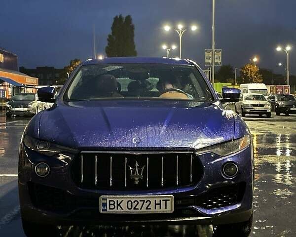 Синій Мазераті Леванте, об'ємом двигуна 2.98 л та пробігом 38 тис. км за 45000 $, фото 11 на Automoto.ua